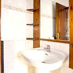 Charming House In With Shared Pool 펜션 *