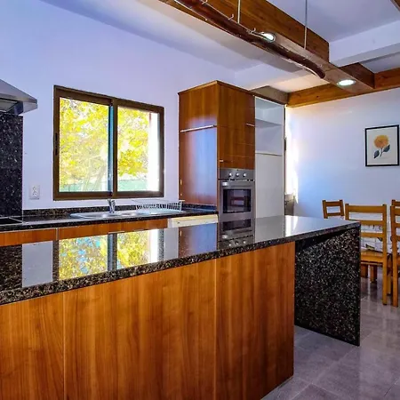 Charming House In With Shared Pool Monchique