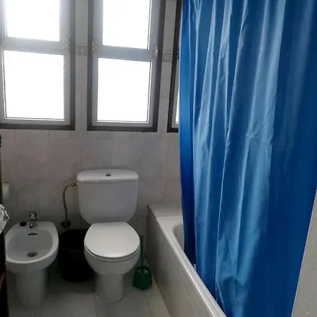 Charming House In With Shared Pool